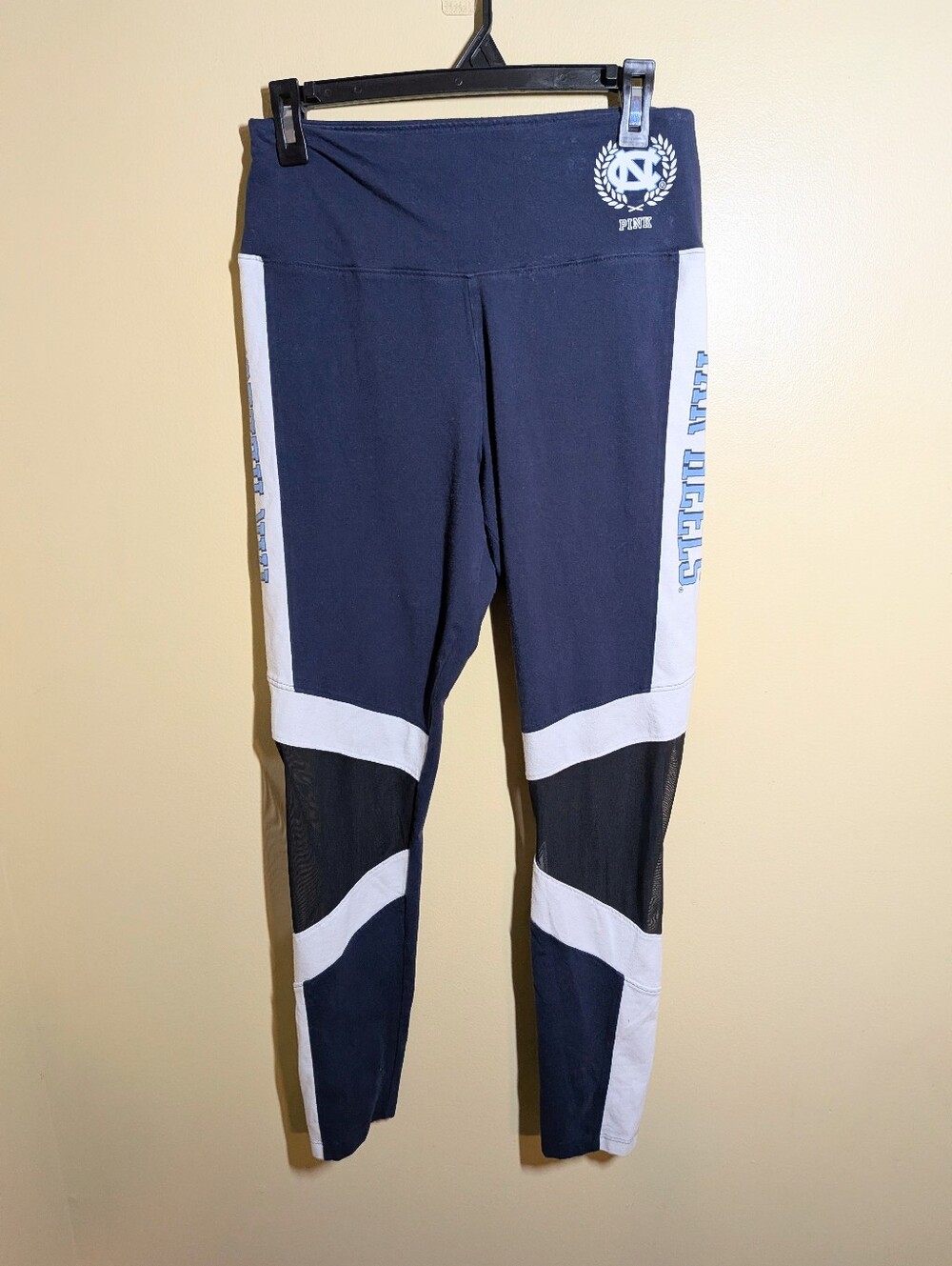 Victoria's Secret PINK Carolina Tar Heels Leggings Large